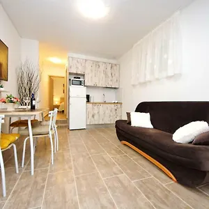 gabi-3.hotelinzadar.com/